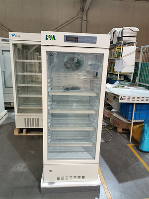 Solos refrigeradores farmacéuticos de enfriamiento duales del grado del hospital de la puerta de 226 litros que hacen espuma