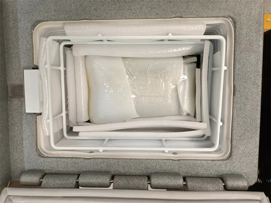 Pantalla LCD digital Caja de vacunas ligera con tecnología de enfriamiento por descongelamiento manual