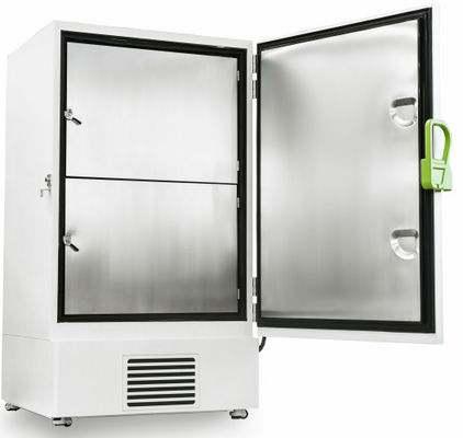 congelador ultrabajo biomédico de la temperatura del montante de la capacidad más grande 838L con la sola puerta que hace espuma